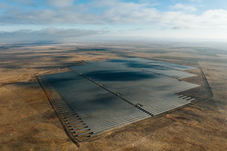 Autonomous solar power plants